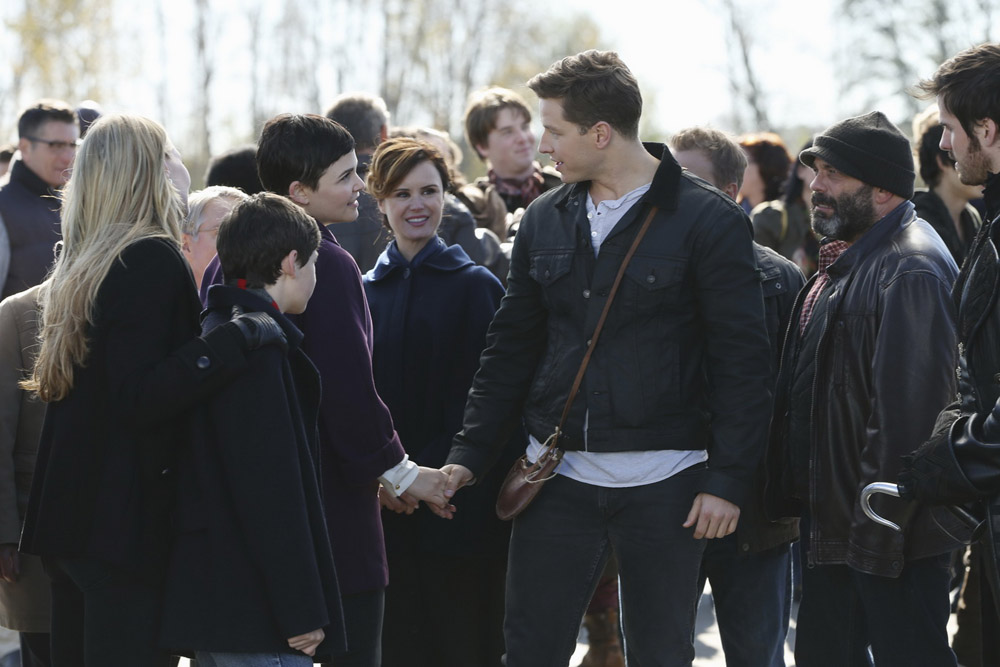 http://scifi-tv.ru/images/series/Once_Upon_A_Time/S03E10_The_New_Neverland_14.jpg