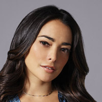 Натали Мартинез в сериале Заурядный Джо - официальное фото