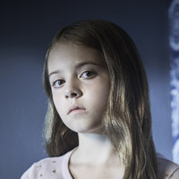 Амели Ив в сериале Изгоняющий Дьявола - официальное фото